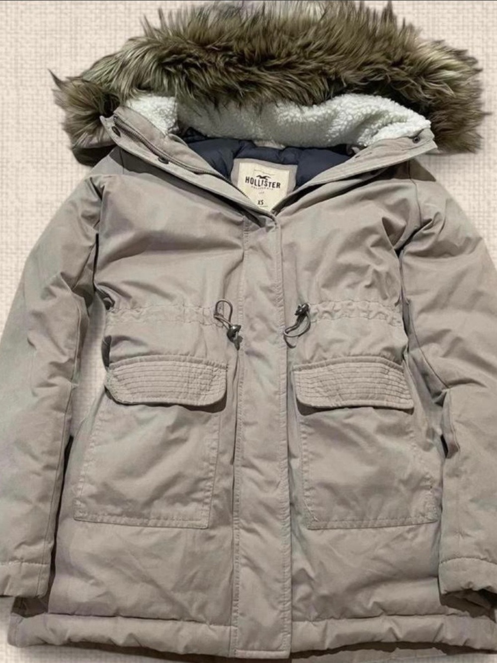 Hollister Women's Light Taupe Faux-Fur Hooded Puffer Parka